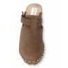 Kožené dřeváky s cvočky